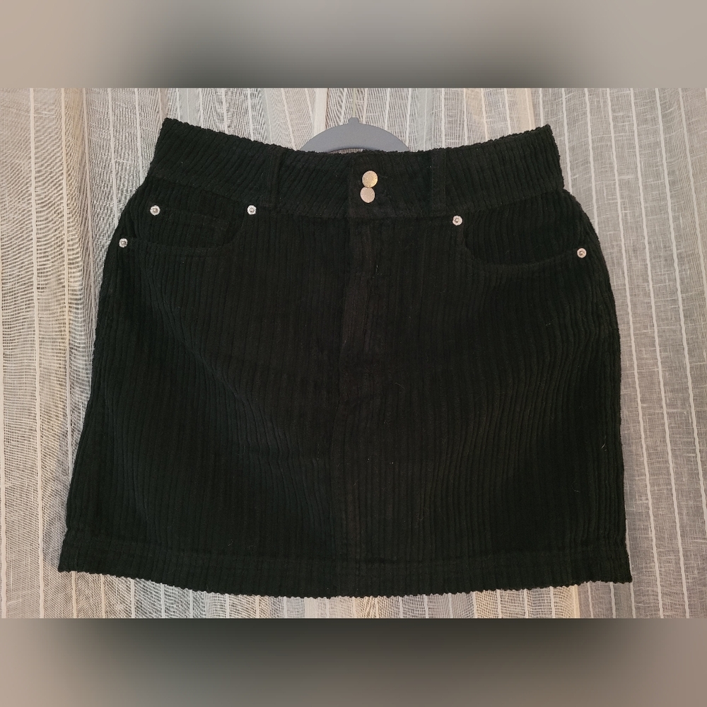 BDG Urban Outfitters Black Corduroy Mini Skirt Medium